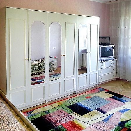 Однокомнатная Квартира На Улице Попудренко 基輔 外观 照片